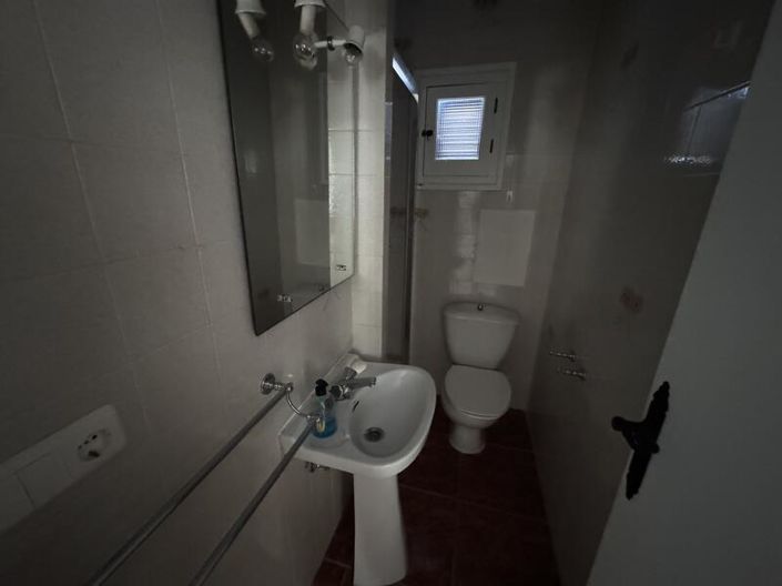 Image No.23-2 Bed Villa for sale