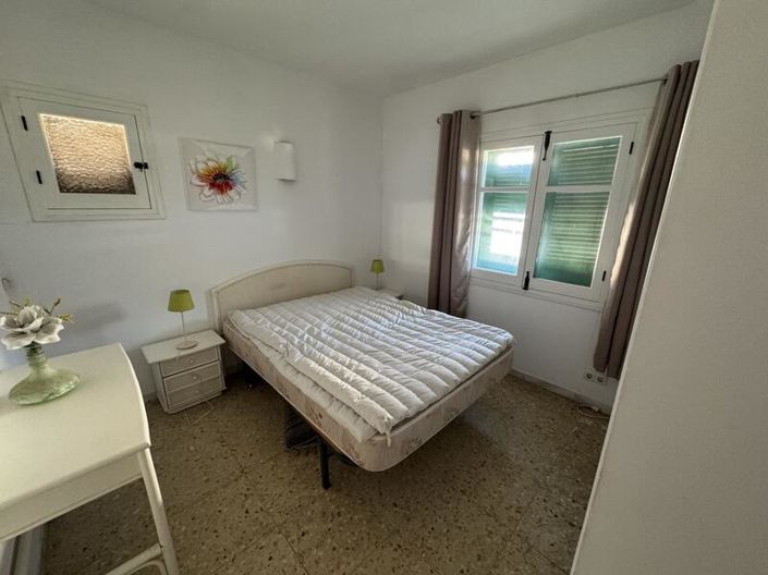 Image No.24-2 Bed Villa for sale