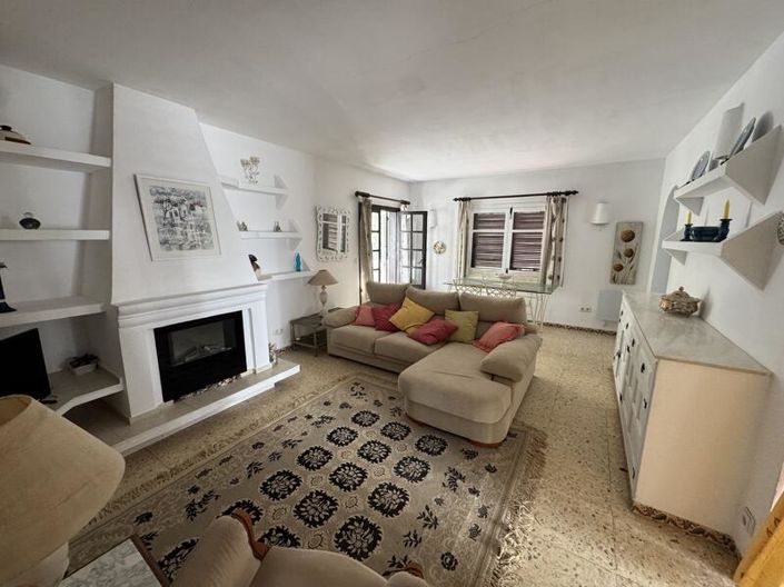 Image No.26-2 Bed Villa for sale