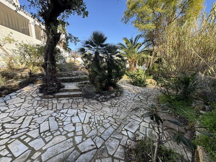 Image No.38-2 Bed Villa for sale