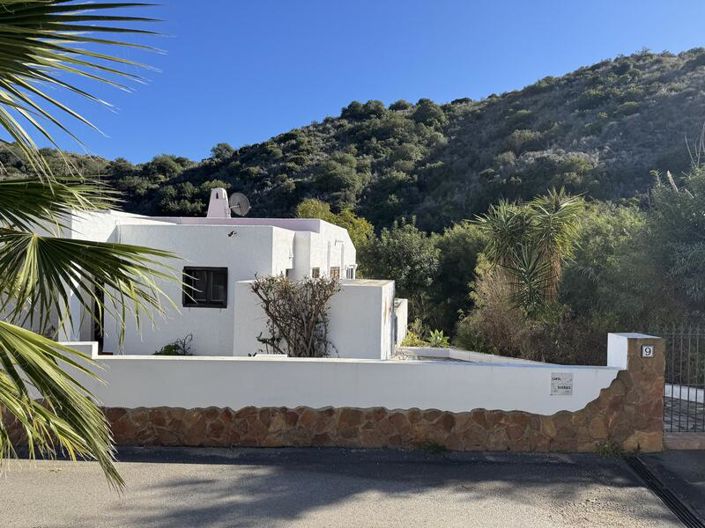 Image No.8-2 Bed Villa for sale