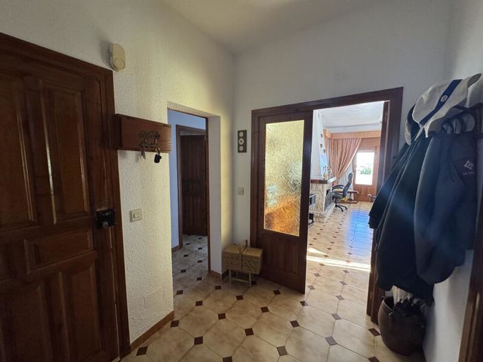 Image No.27-4 Bed Villa for sale