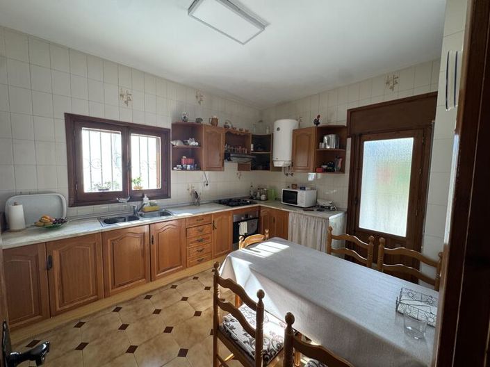 Image No.40-4 Bed Villa for sale