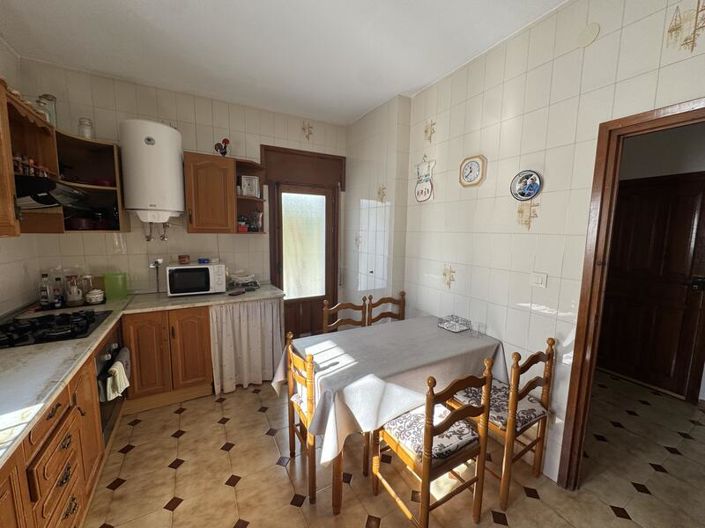 Image No.42-4 Bed Villa for sale