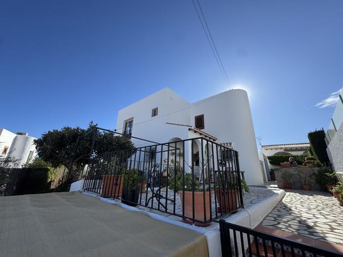 Image No.50-4 Bed Villa for sale