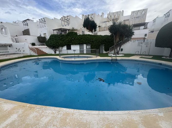 Image No.21-3 Bed Townhouse for sale