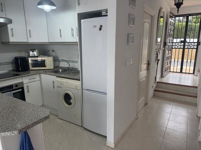 Image No.30-3 Bed Townhouse for sale