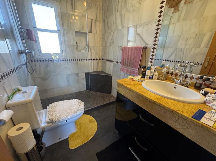 Image No.34-3 Bed Townhouse for sale