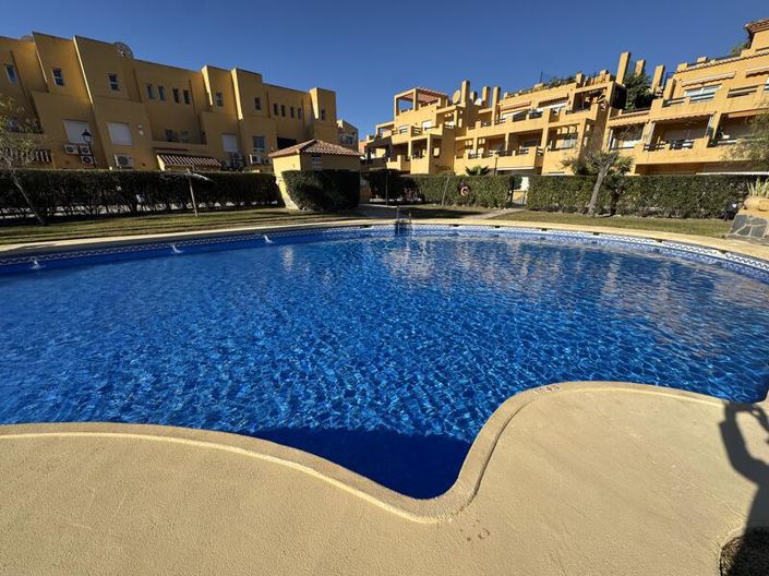 Image No.4-3 Bed Townhouse for sale