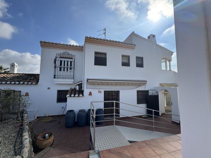 Image No.54-4 Bed Cortijo for sale