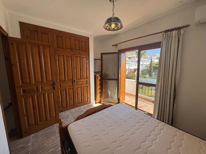 Image No.35-2 Bed Townhouse for sale