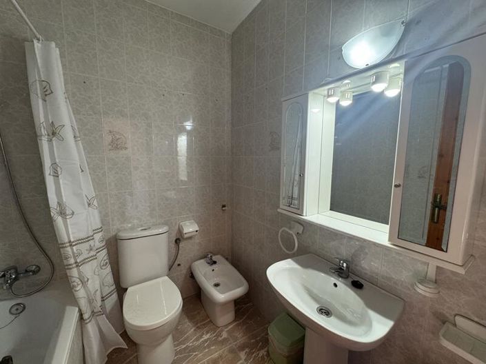 Image No.36-2 Bed Townhouse for sale