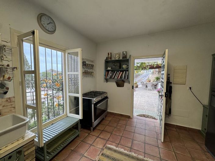 Image No.46-3 Bed Cortijo for sale