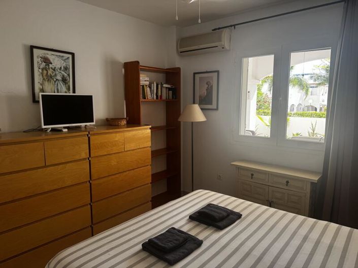 Image No.43-2 Bed Apartment for sale