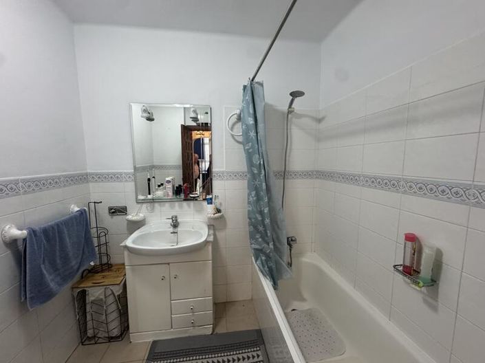 Image No.25-1 Bed Apartment for sale