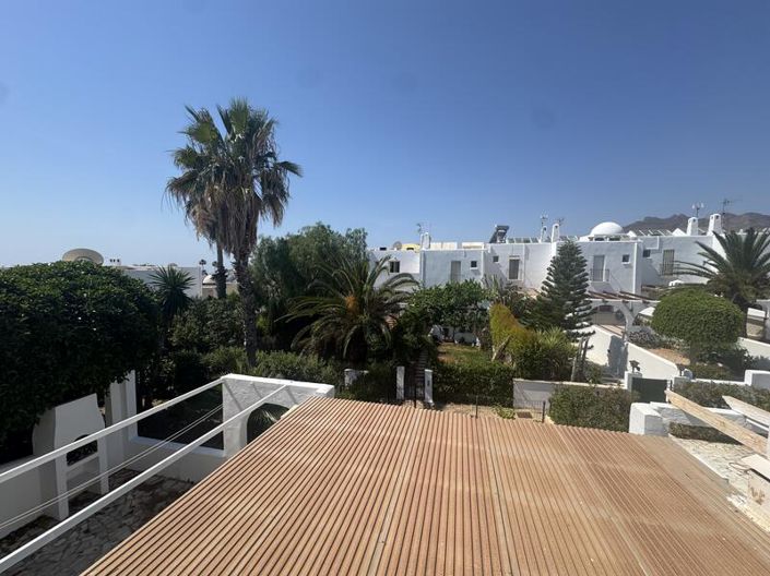 Image No.19-3 Bed Townhouse for sale