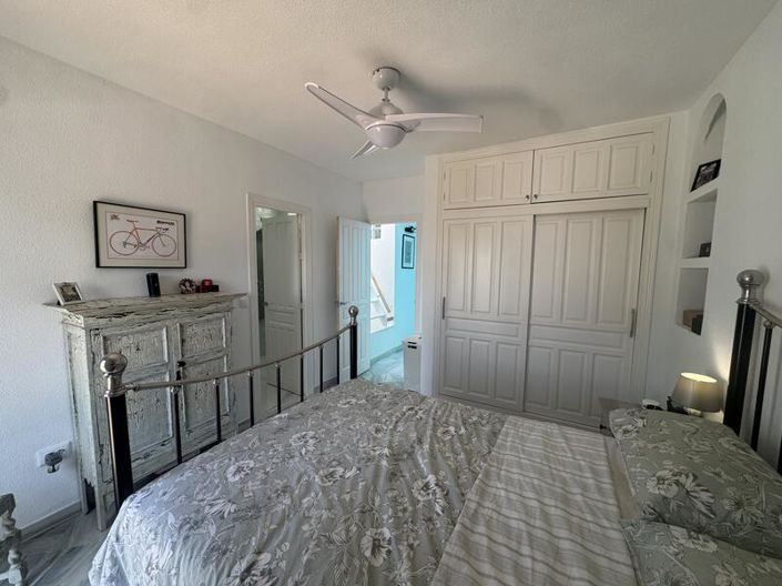 Image No.20-3 Bed Townhouse for sale