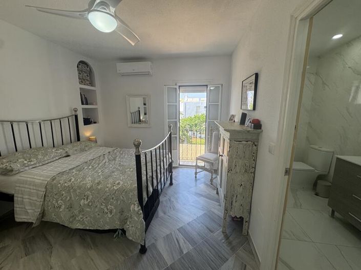 Image No.32-3 Bed Townhouse for sale