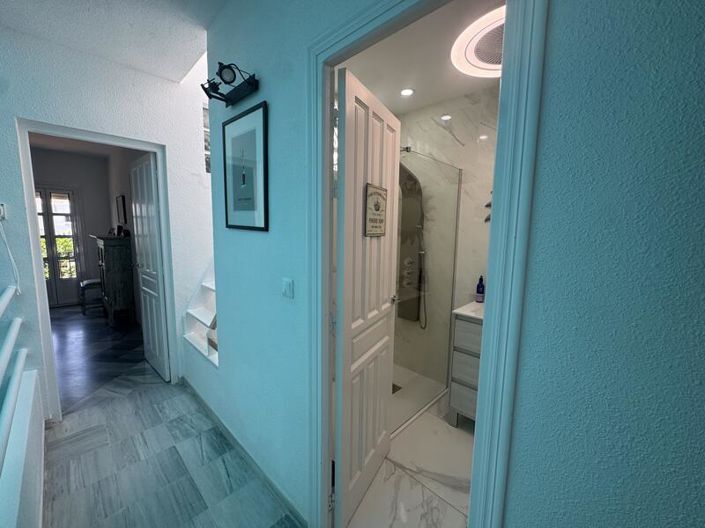 Image No.38-3 Bed Townhouse for sale