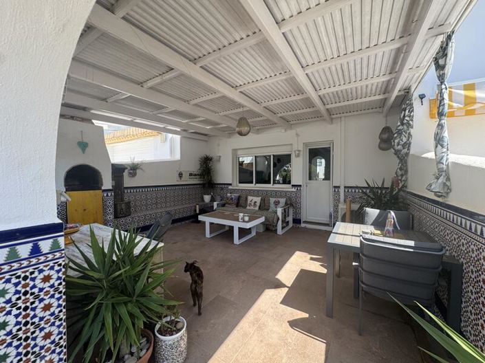 Image No.6-3 Bed Townhouse for sale
