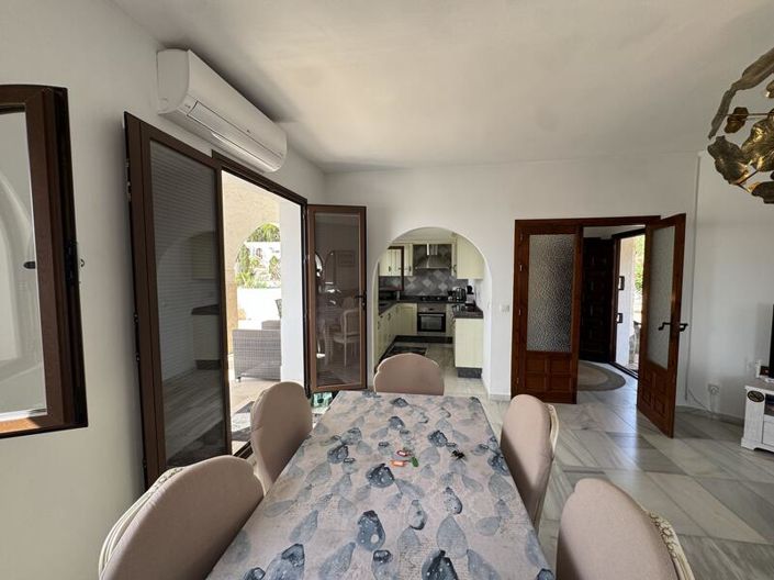 Image No.30-2 Bed Villa for sale