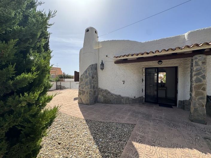 Image No.33-2 Bed Villa for sale