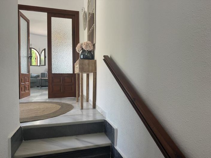 Image No.42-2 Bed Villa for sale