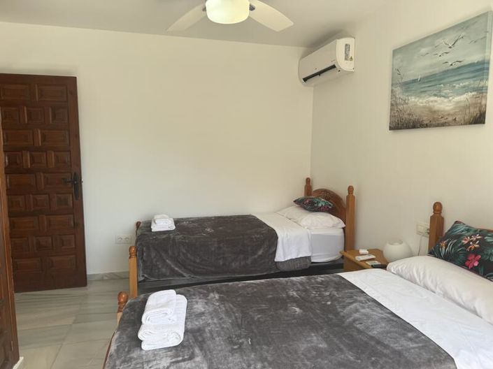 Image No.45-2 Bed Villa for sale