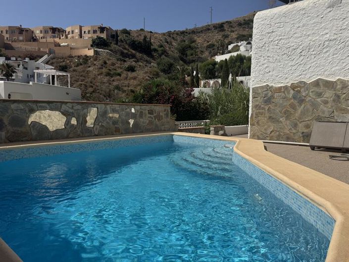 Image No.49-2 Bed Villa for sale