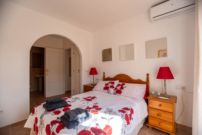 Image No.33-2 Bed Apartment for sale