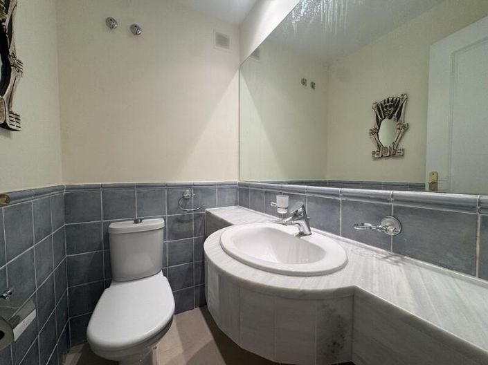 Image No.11-2 Bed Apartment for sale