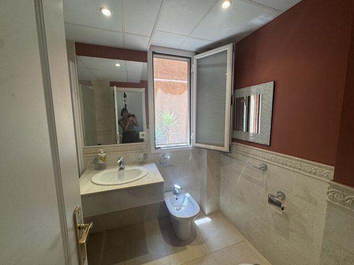Image No.25-2 Bed Apartment for sale