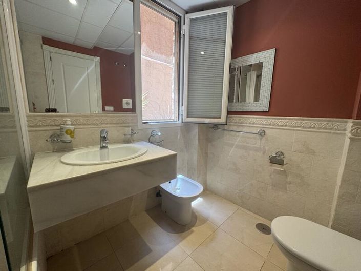 Image No.26-2 Bed Apartment for sale