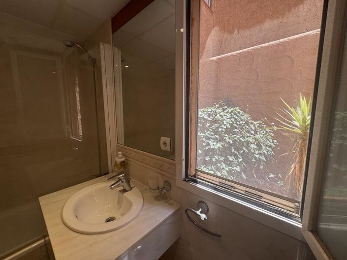 Image No.28-2 Bed Apartment for sale
