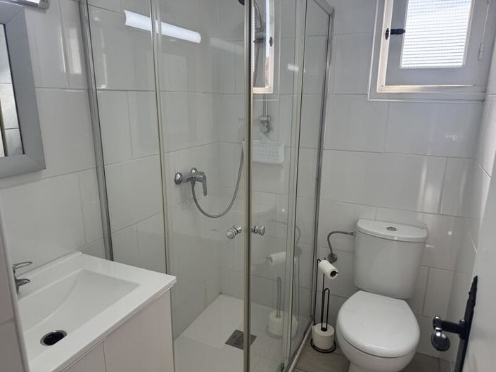 Image No.21-2 Bed Apartment for sale