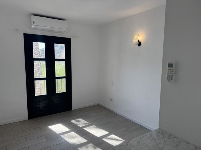 Image No.29-2 Bed Apartment for sale