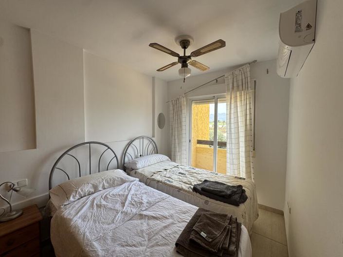 Image No.12-3 Bed Townhouse for sale