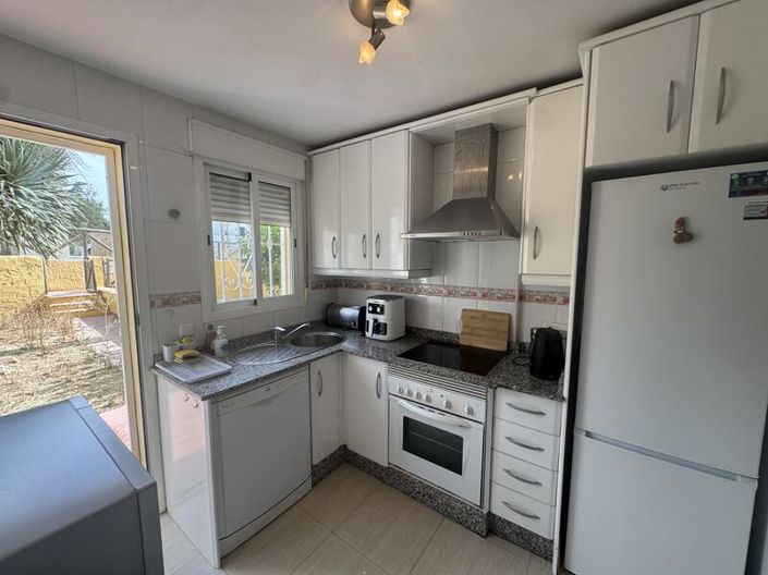 Image No.30-3 Bed Townhouse for sale