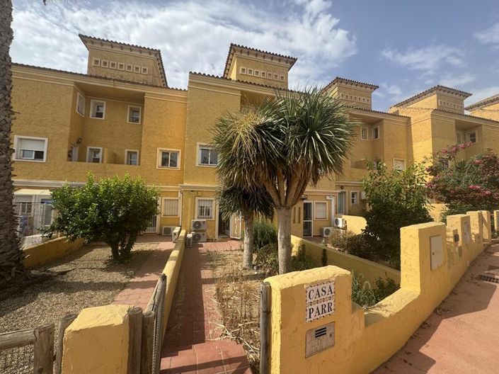 Image No.33-3 Bed Townhouse for sale