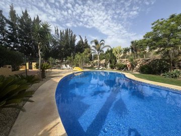 lv882-townhouse-for-sale-in-valle-del-este-23