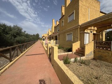 lv882-townhouse-for-sale-in-valle-del-este-87