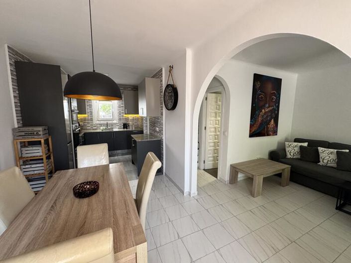 Image No.13-3 Bed Townhouse for sale