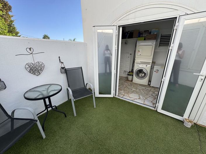 Image No.25-3 Bed Townhouse for sale