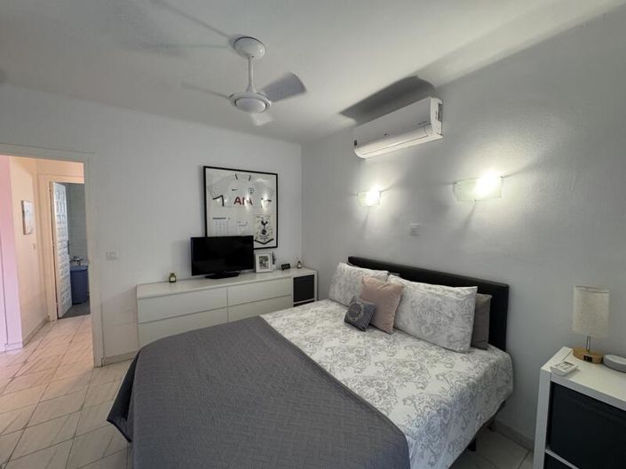 Image No.28-3 Bed Townhouse for sale
