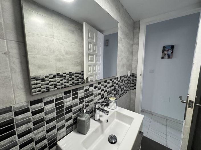 Image No.38-3 Bed Townhouse for sale