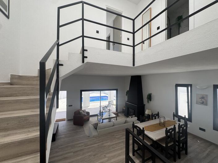 Image No.28-3 Bed Villa for sale