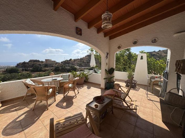 Image No.12-3 Bed Villa for sale