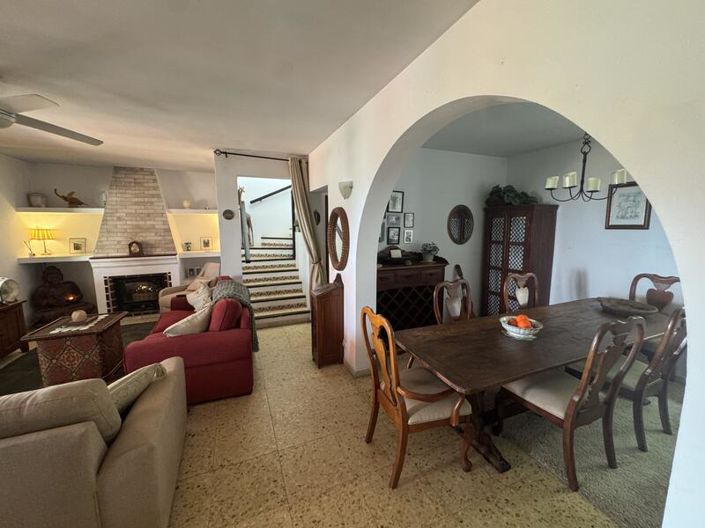 Image No.19-3 Bed Villa for sale