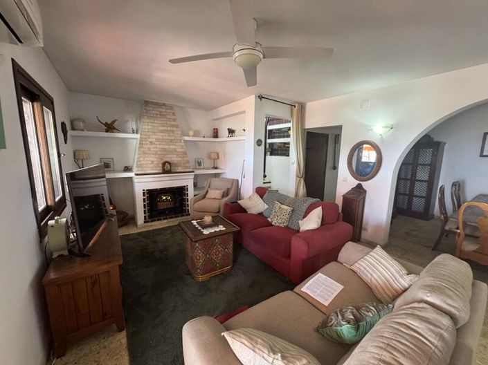 Image No.20-3 Bed Villa for sale
