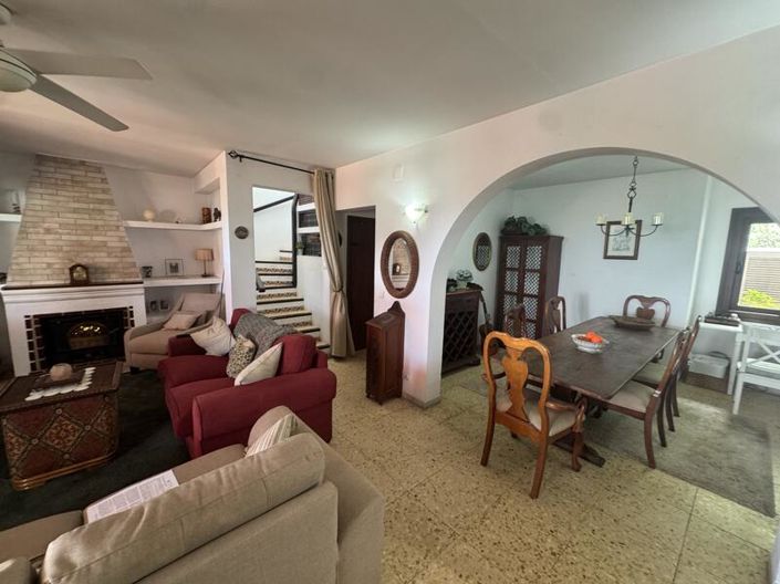 Image No.27-3 Bed Villa for sale